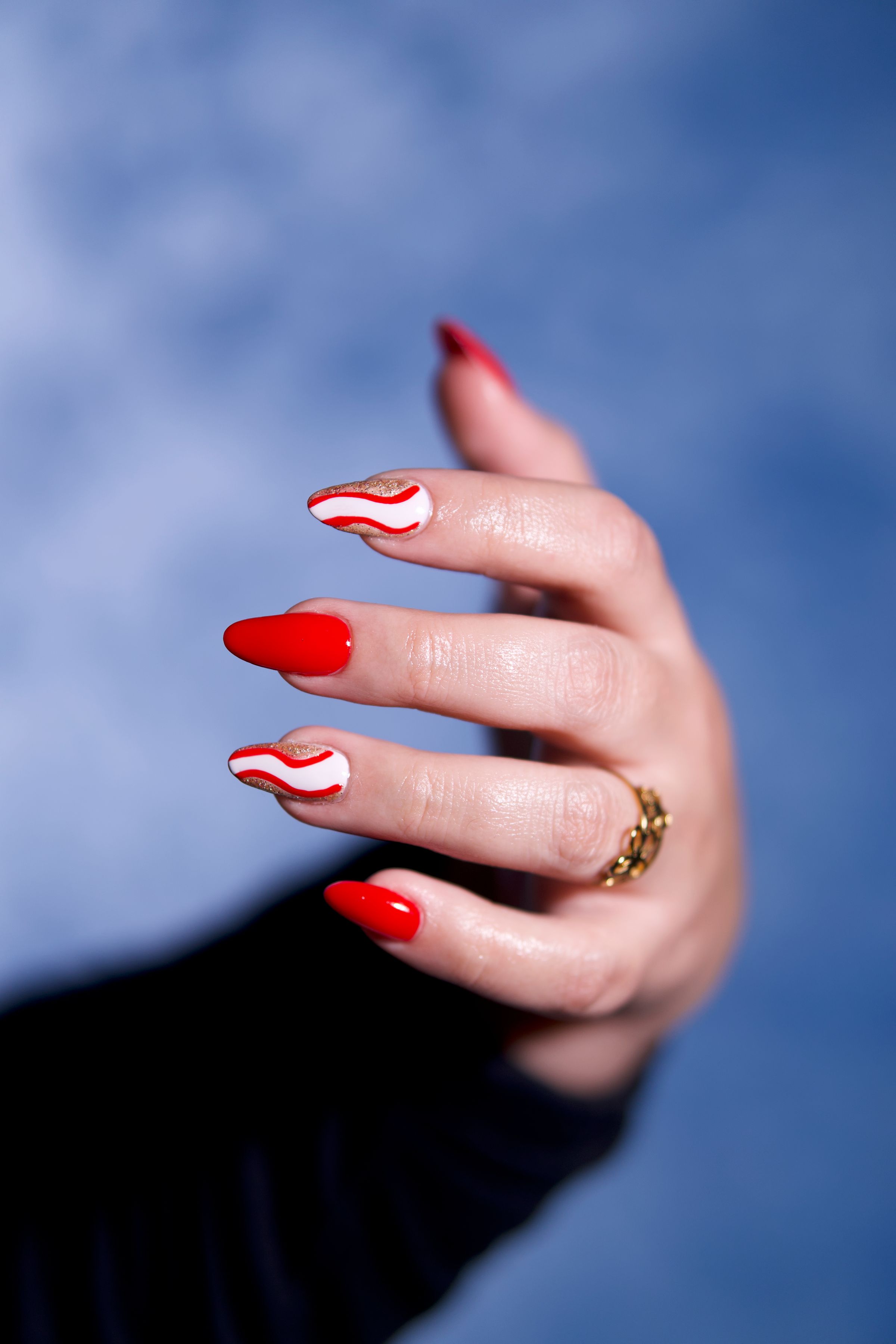 Red and white linework manicure